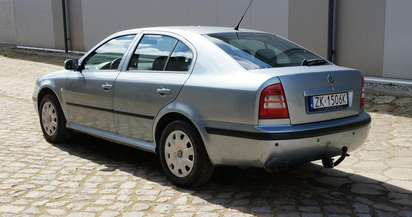 Skoda Octavia cena 8900 przebieg: 282997, rok produkcji 2003 z Kwidzyn małe 704